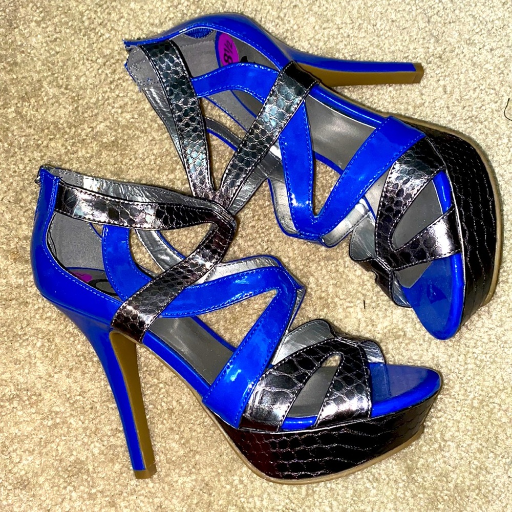 Guess Blue & Grey Heels